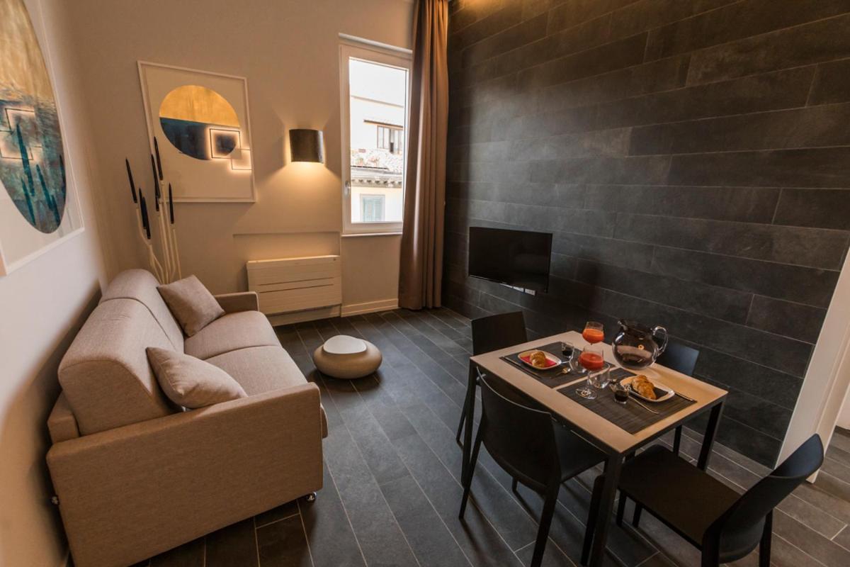 Residenza Trinita Maggiore Naples Exterior photo
